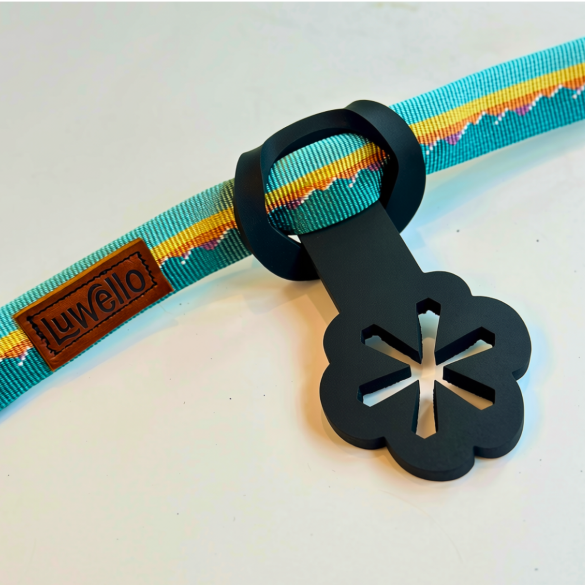 Poop Loop – The Ultimate Hands-Free Dog Waste Solution Luwello